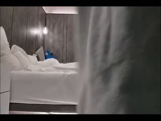 清纯反差婊酒店情趣大床房 暴力深喉狂野后入 干得良家女哭叫求饶高潮喷水 海报