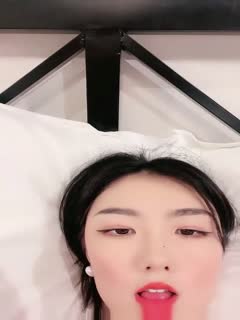极品车模下海！制服诱惑小骚货！第一视角操嫩穴，叫起来大声好骚4... 海报