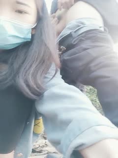 機直播大白天野外夫妻秀各種姿勢玩 海报