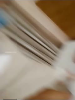 滴士司机带萝莉主播柠檬KTV门口勾搭了几个小青年开房淫乱 刺激淫荡 海报